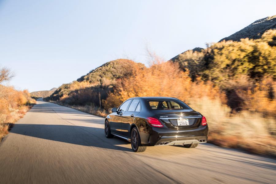  Mercedes-AMG C43 4Matic 2016 года  (NA) (фото 8 из 20)